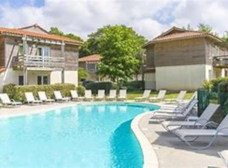 Aureilhan-Appartemant 4-6 Pp Piscine Cosy En Bord Lac Εξωτερικό φωτογραφία